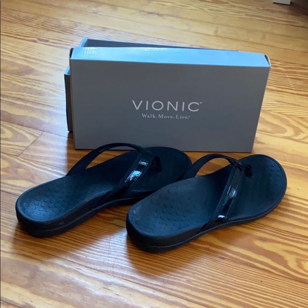 Vionic black tide ii flip flops